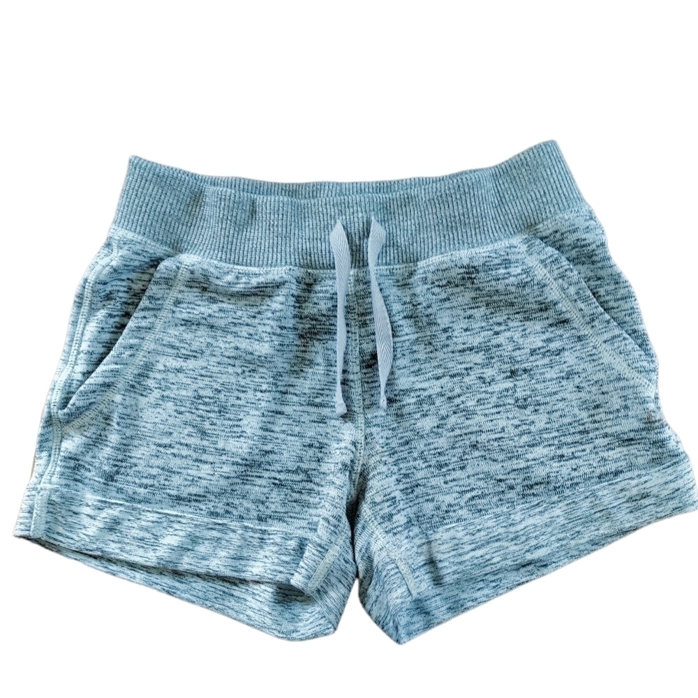 Drawstring shorts with pockets